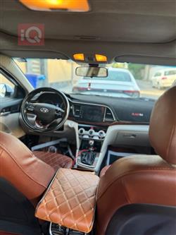 هیوندای ئەلەنترا